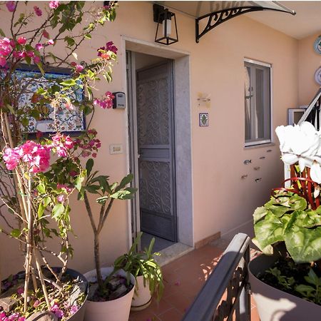 Casa Del Presidente Apartment Taormina Luaran gambar